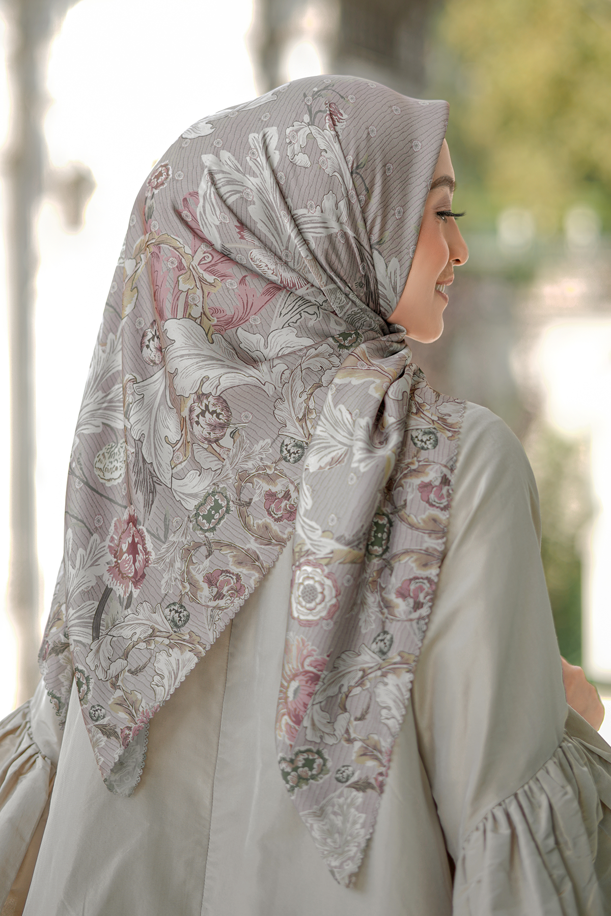 Royale Saten Kare - Haki