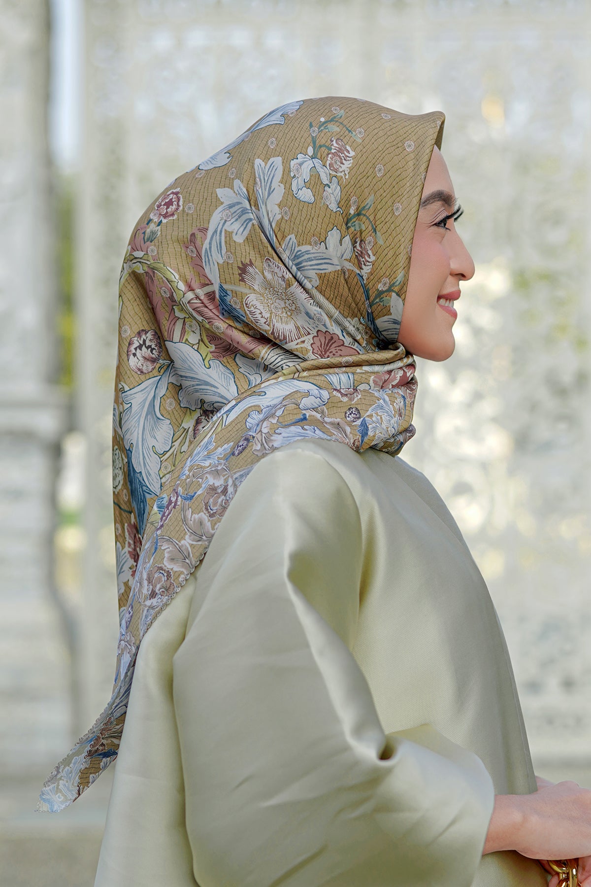 Royale Saten Kare - Hardal