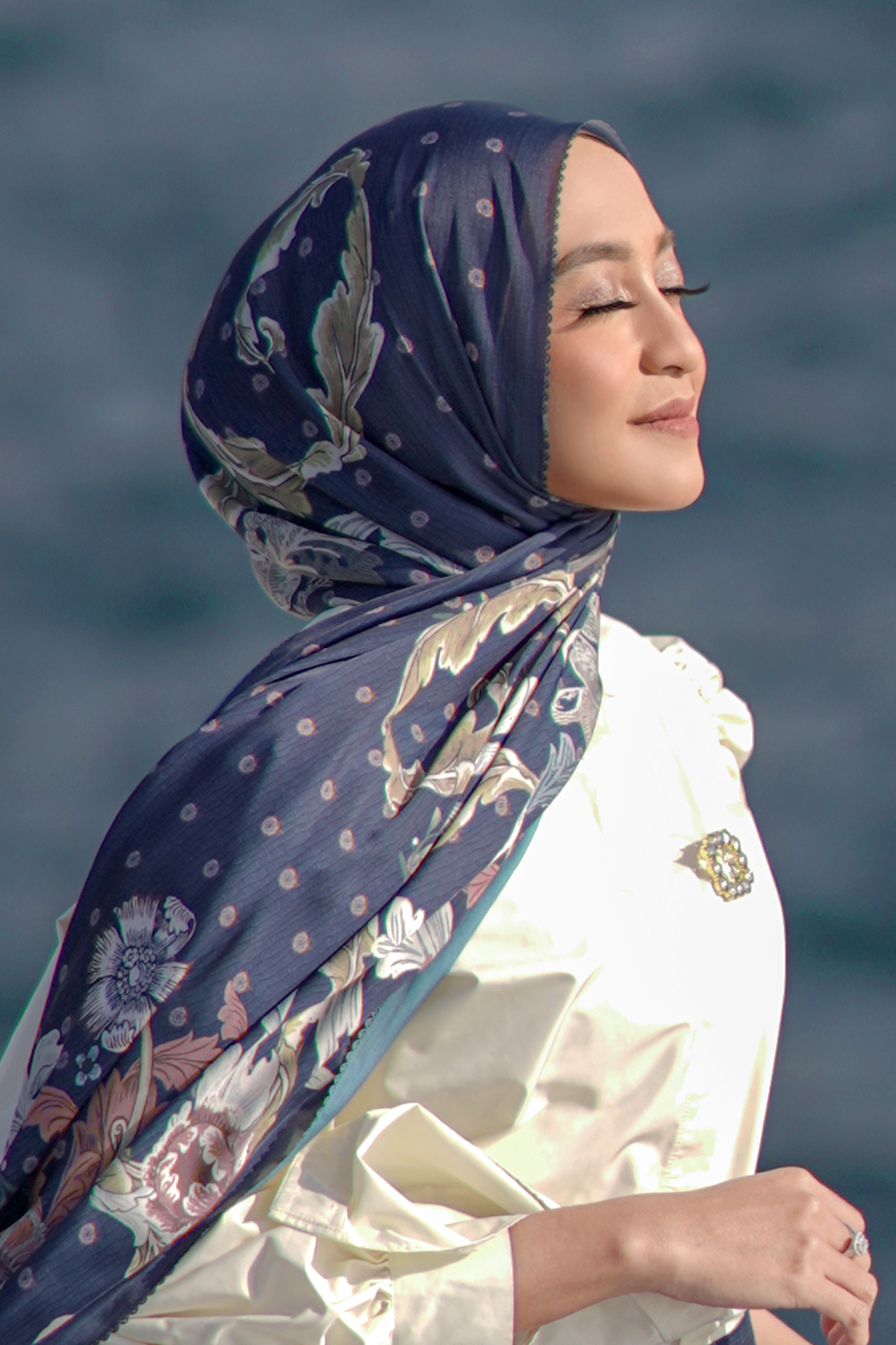 The Royale Satin Shawl - Navy