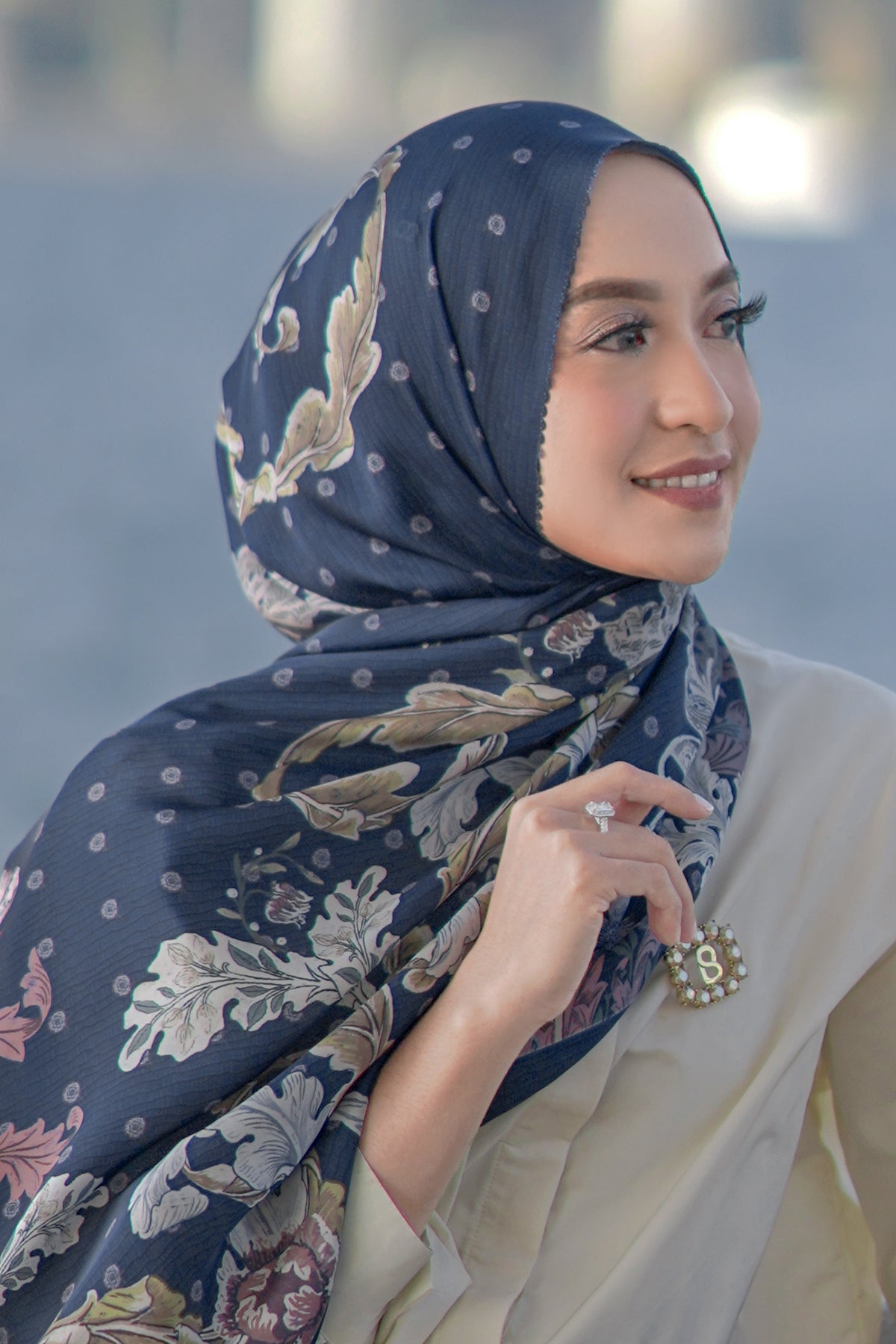 The Royale Satin Shawl - Navy