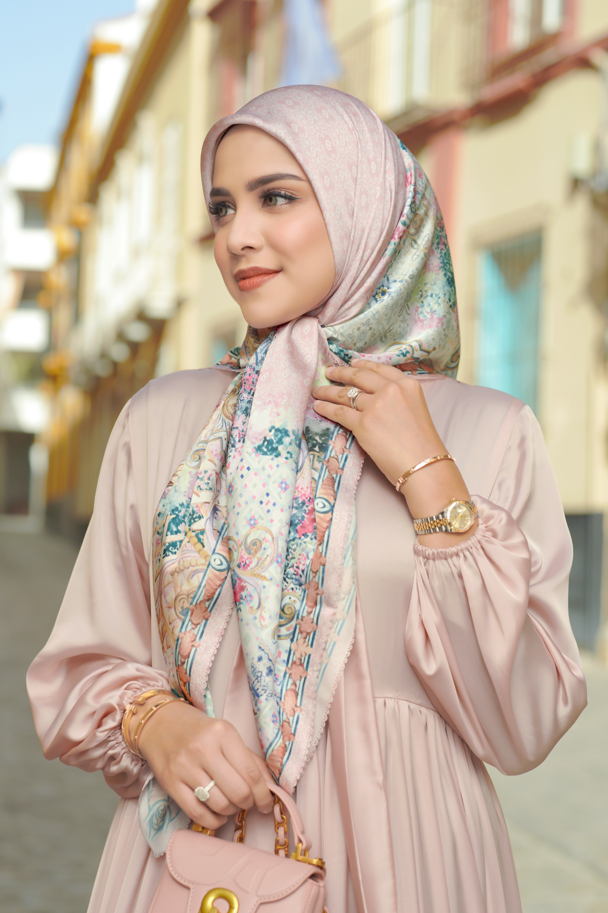 The Sevilla Square - Dulce