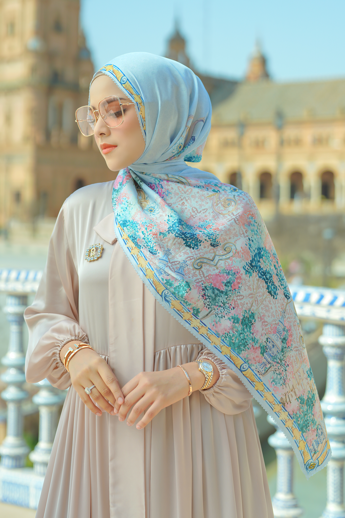 The Sevilla Satin Shawl - Cielo
