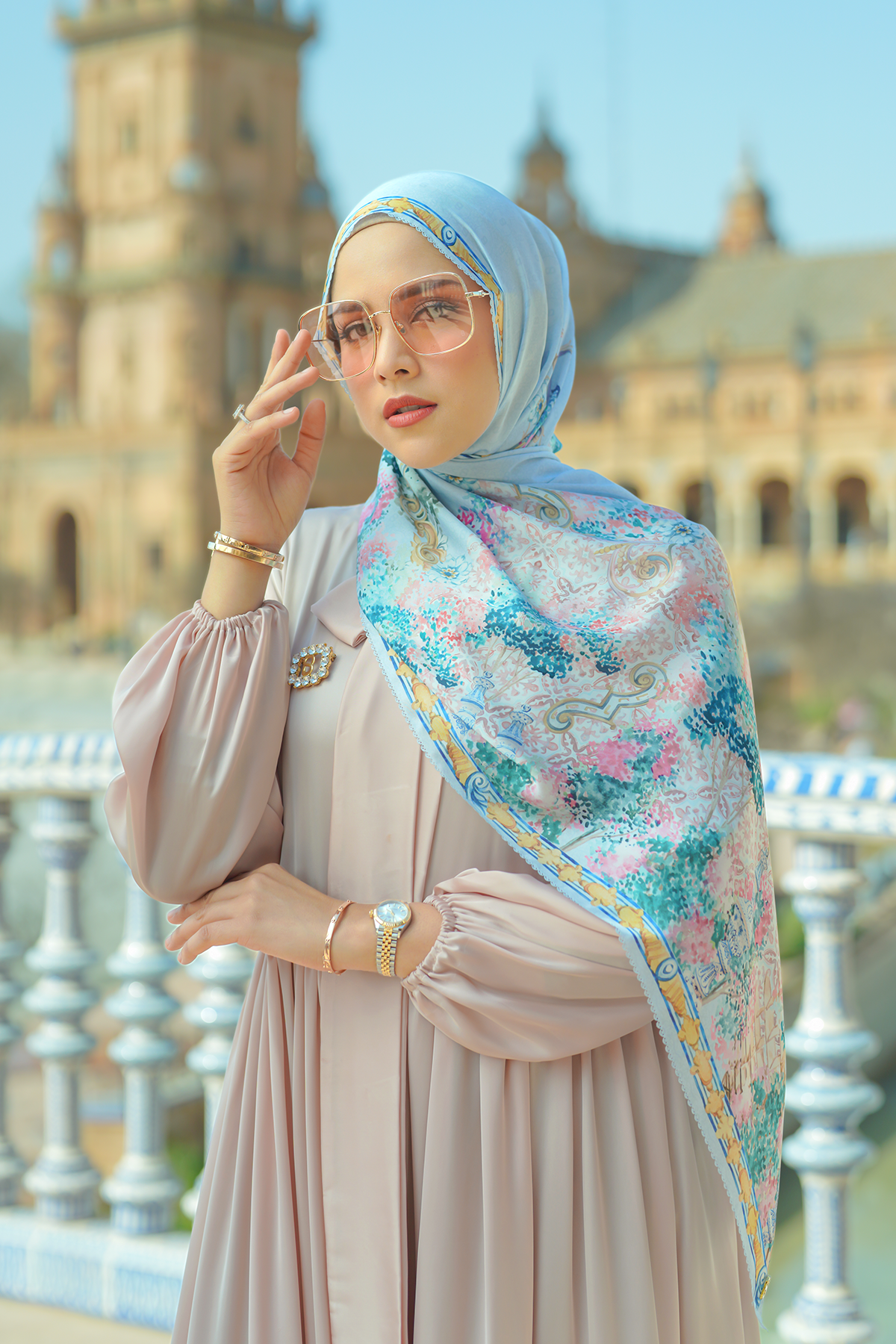 The Sevilla Satin Shawl - Cielo