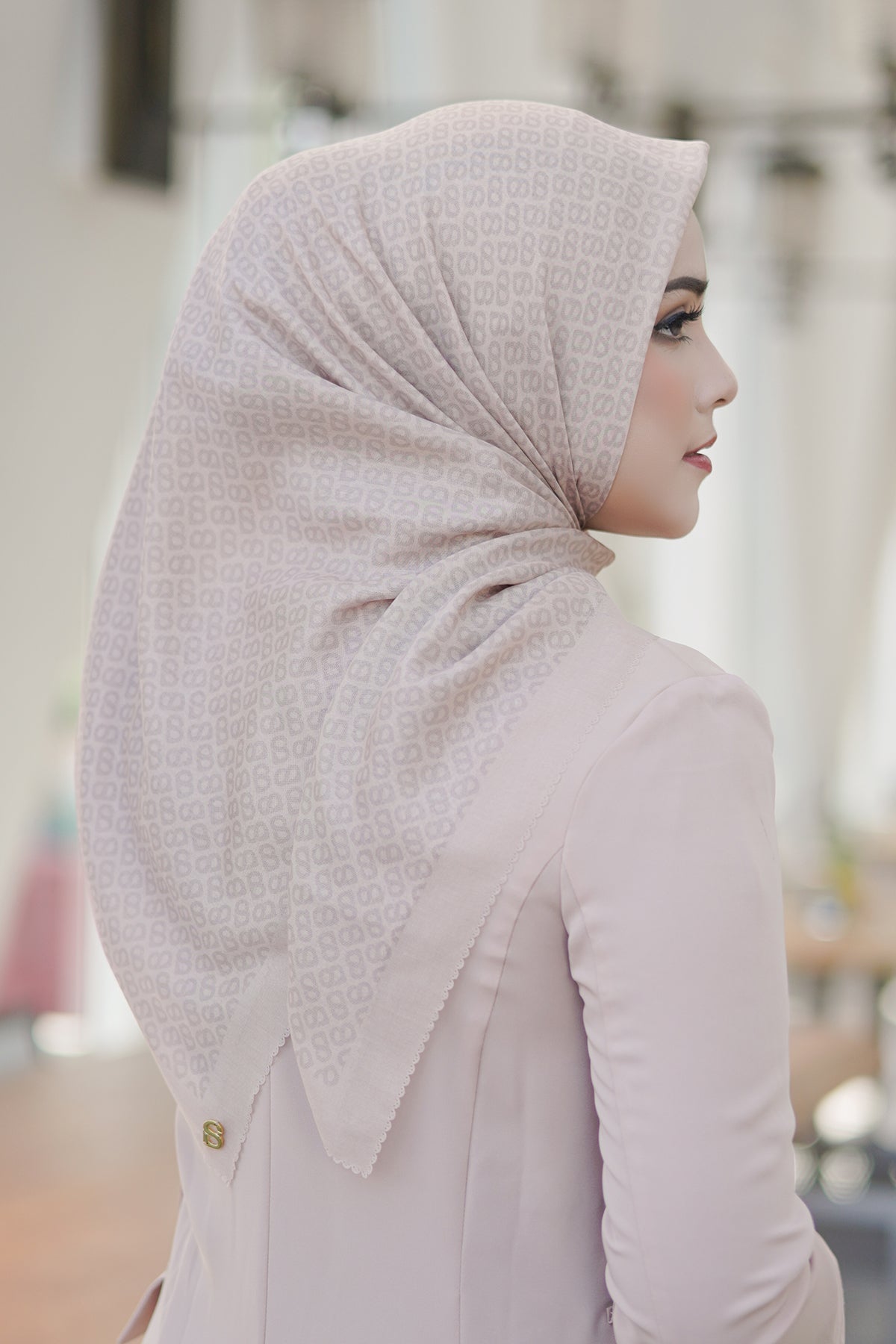 The Tapis Square - Butter