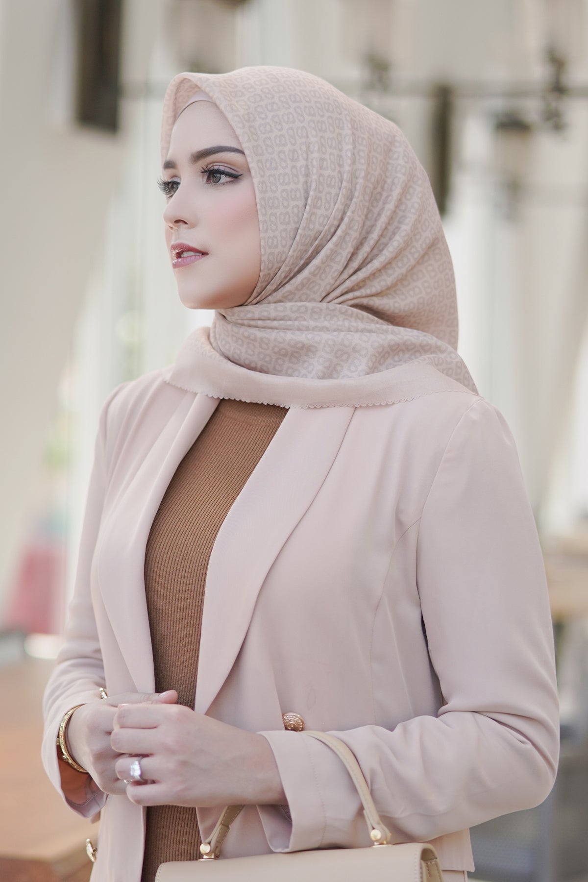 The Tapis Square - Butter