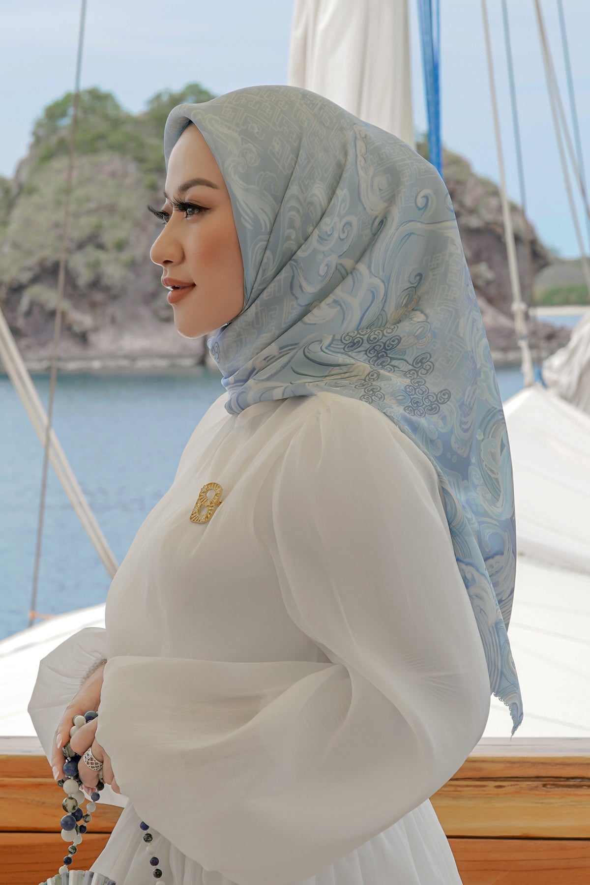 The Wave Satin Square in Lagoon