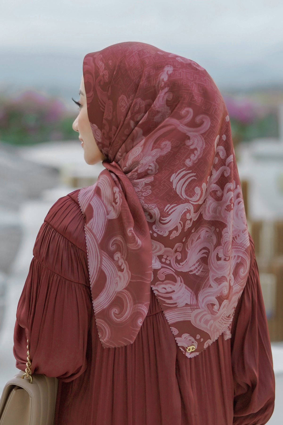 The Wave Satin Square in Maroon