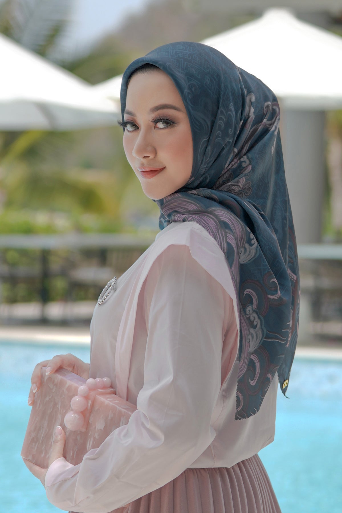 The Wave Satin Square in Midnight