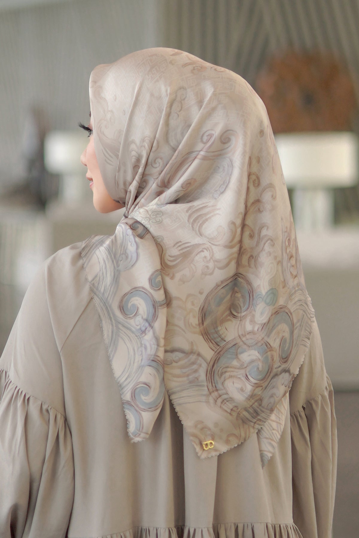 The Wave Satin Square in Sand