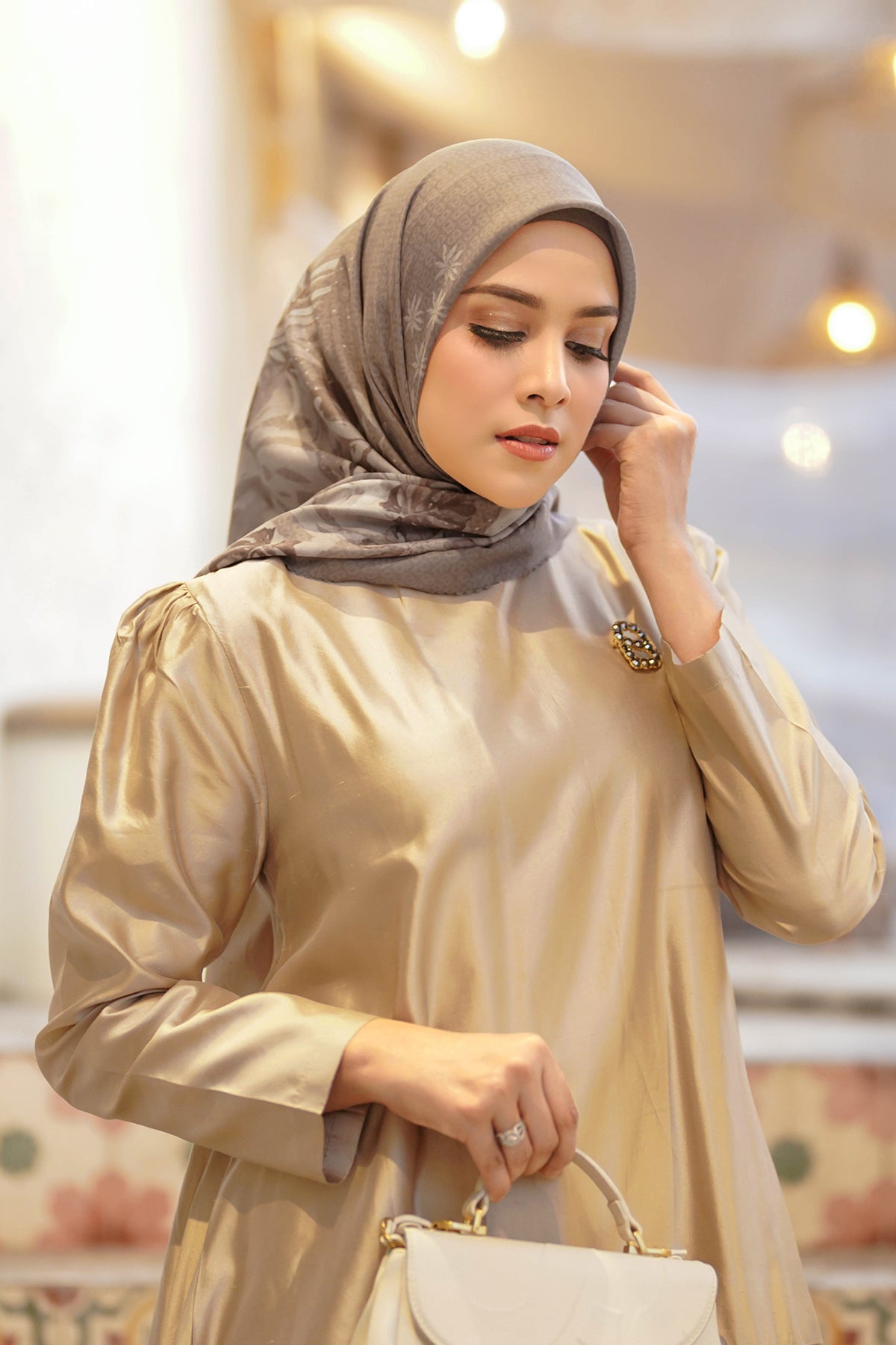 Tropicale Extended Voile Square - Mona