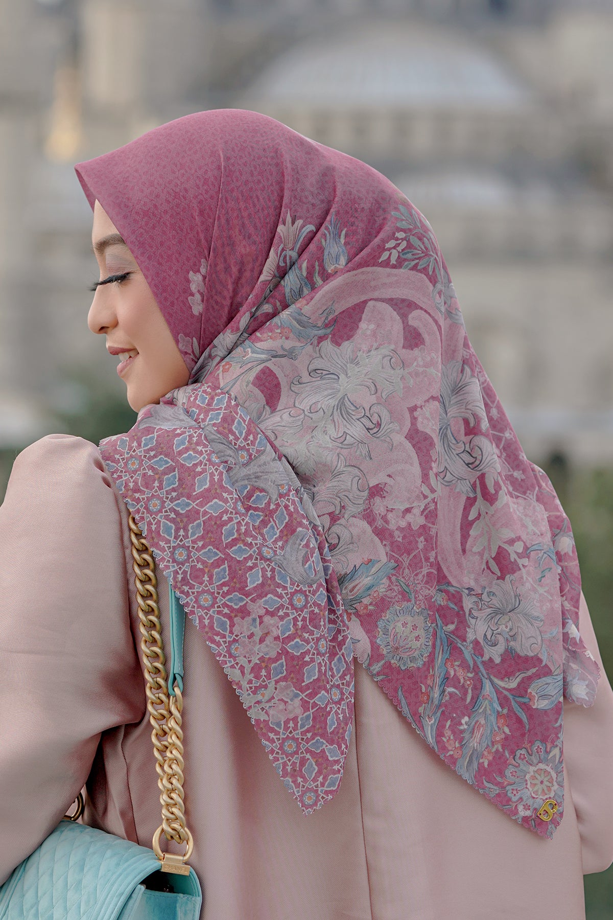 The Topkapi Voal Square - Raspberry