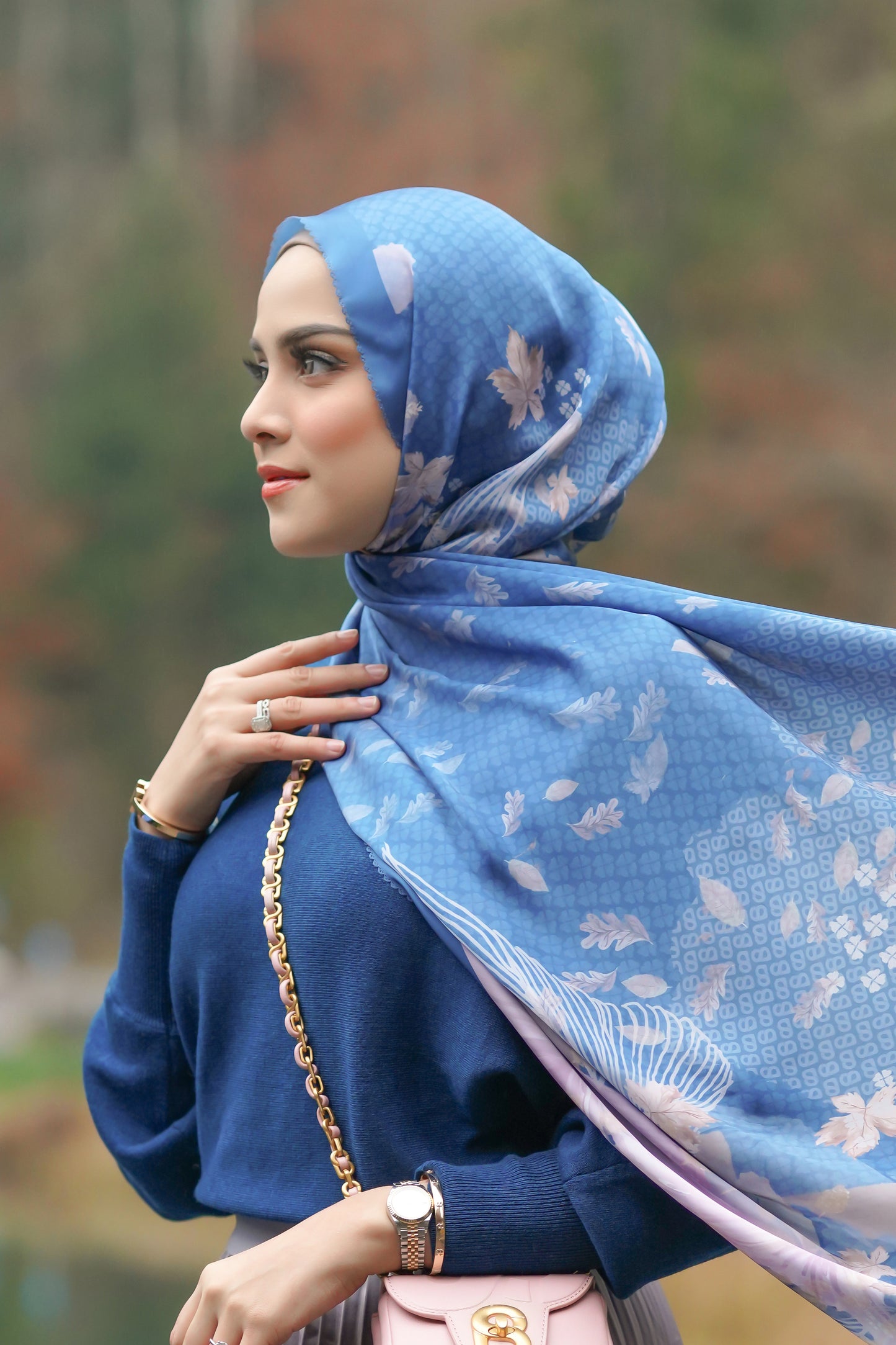 Iseltwald Saten Şal - Yale Mavisi