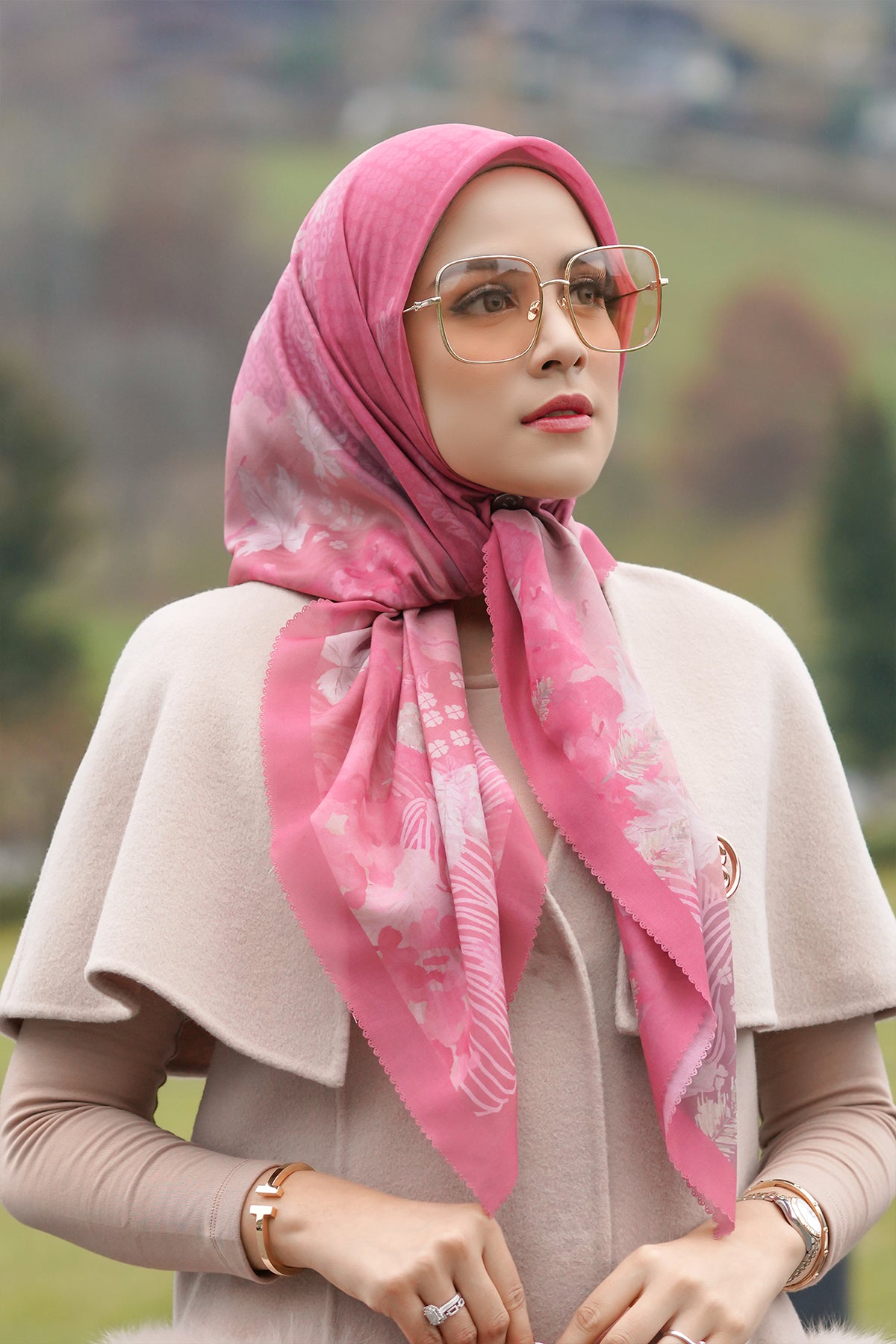 Iseltwald Meydanı - Koyu Pembe