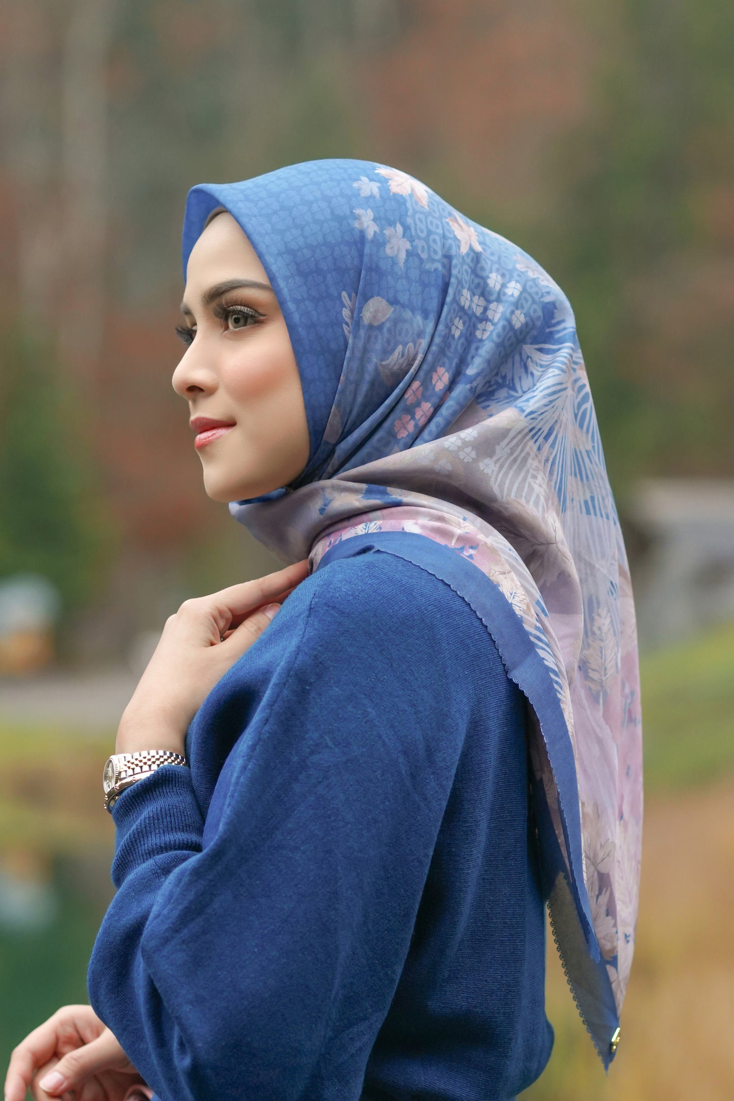 Iseltwald Meydanı - Yale Mavisi