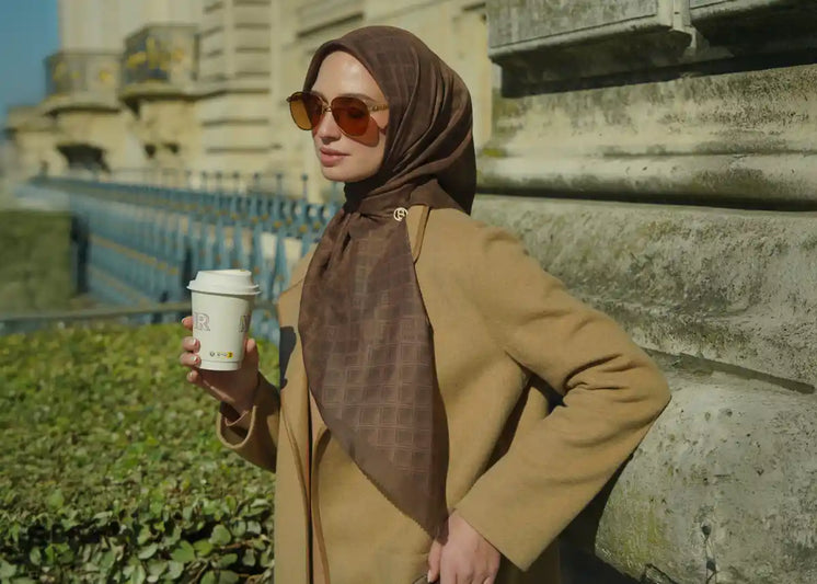 Jilbab untuk Baju Mocca