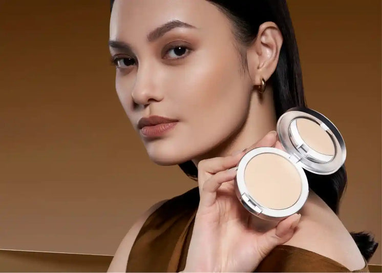 Bedak Padat yang Bagus & Tahan Lama