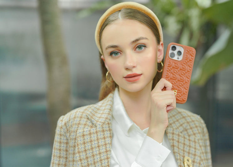 Cara Merawat Handphone Agar Awet dan Tidak Mudah Lecet