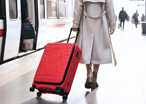 8 Tas Wanita yang Cocok untuk Traveling: Liburan Nyaman dan Fashionable