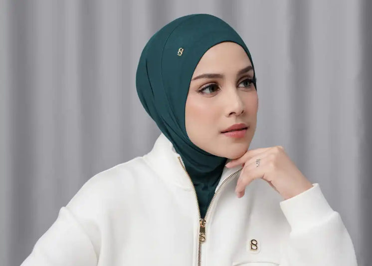 Jilbab yang Cocok untuk Berenang
