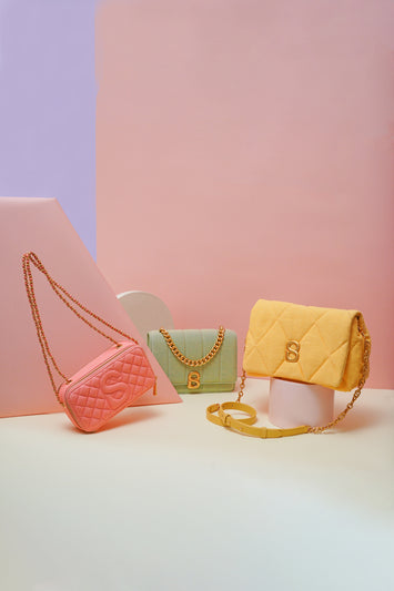 Ini Dia 3 Model Tas Denim Koleksi Terbaru Dari Buttonscarves