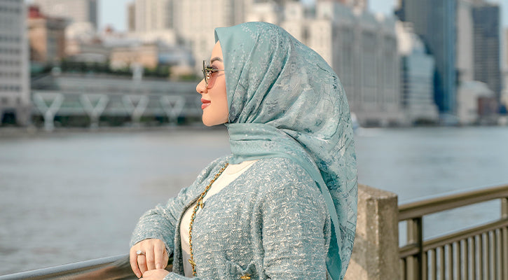 Buttonscarves x Allyssa Hawadi: New York 3 Courage