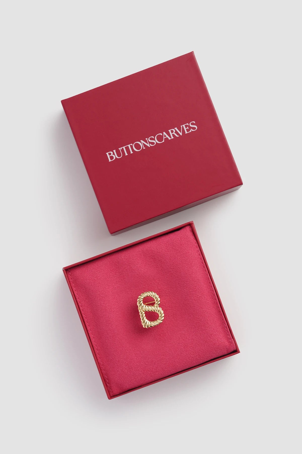 Interlock Petite Brooch - Gold