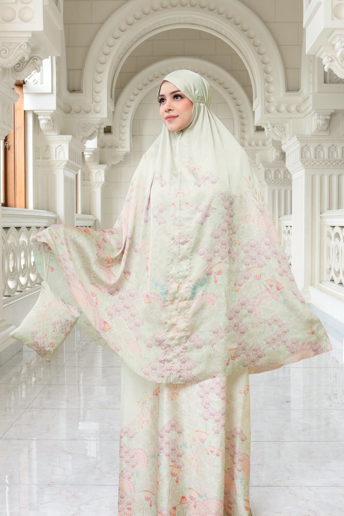 Egypt Prayer Robe - Pyramid