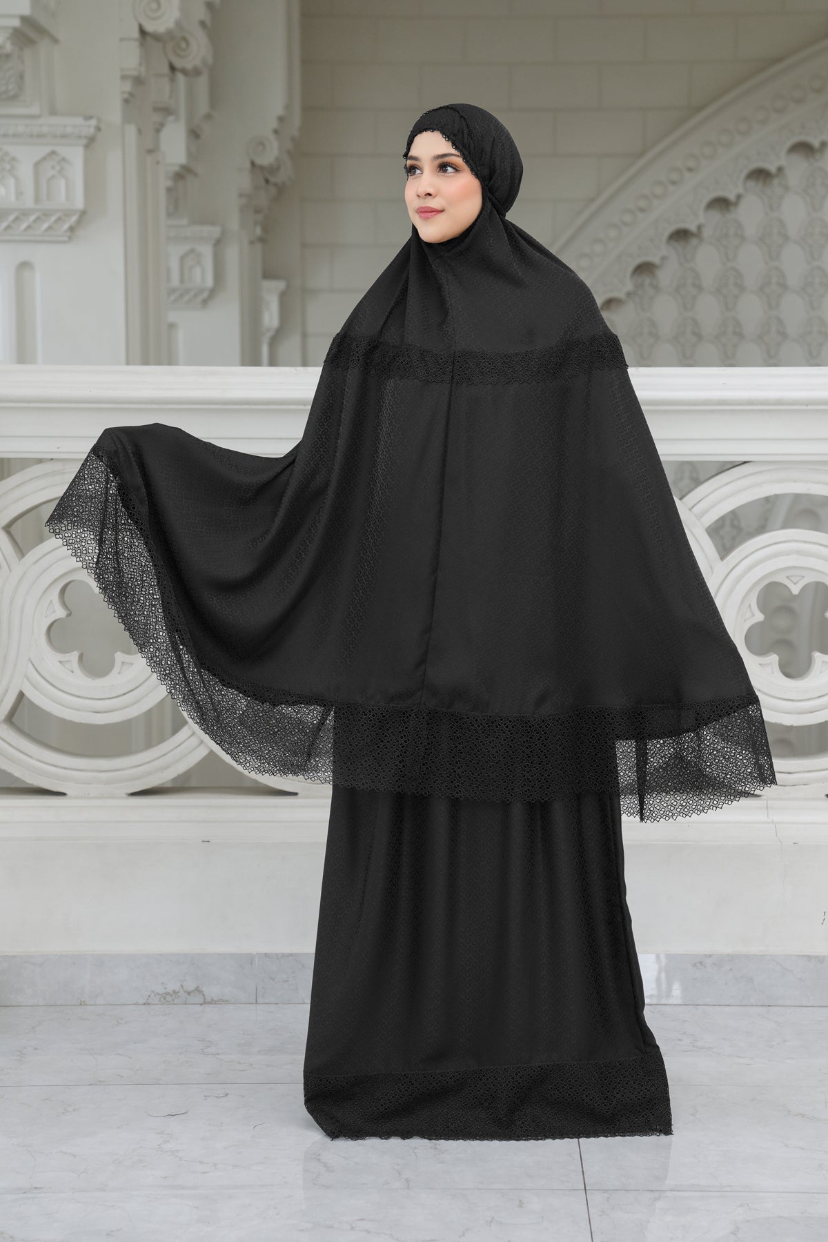 Safa Prayer Robe - Black
