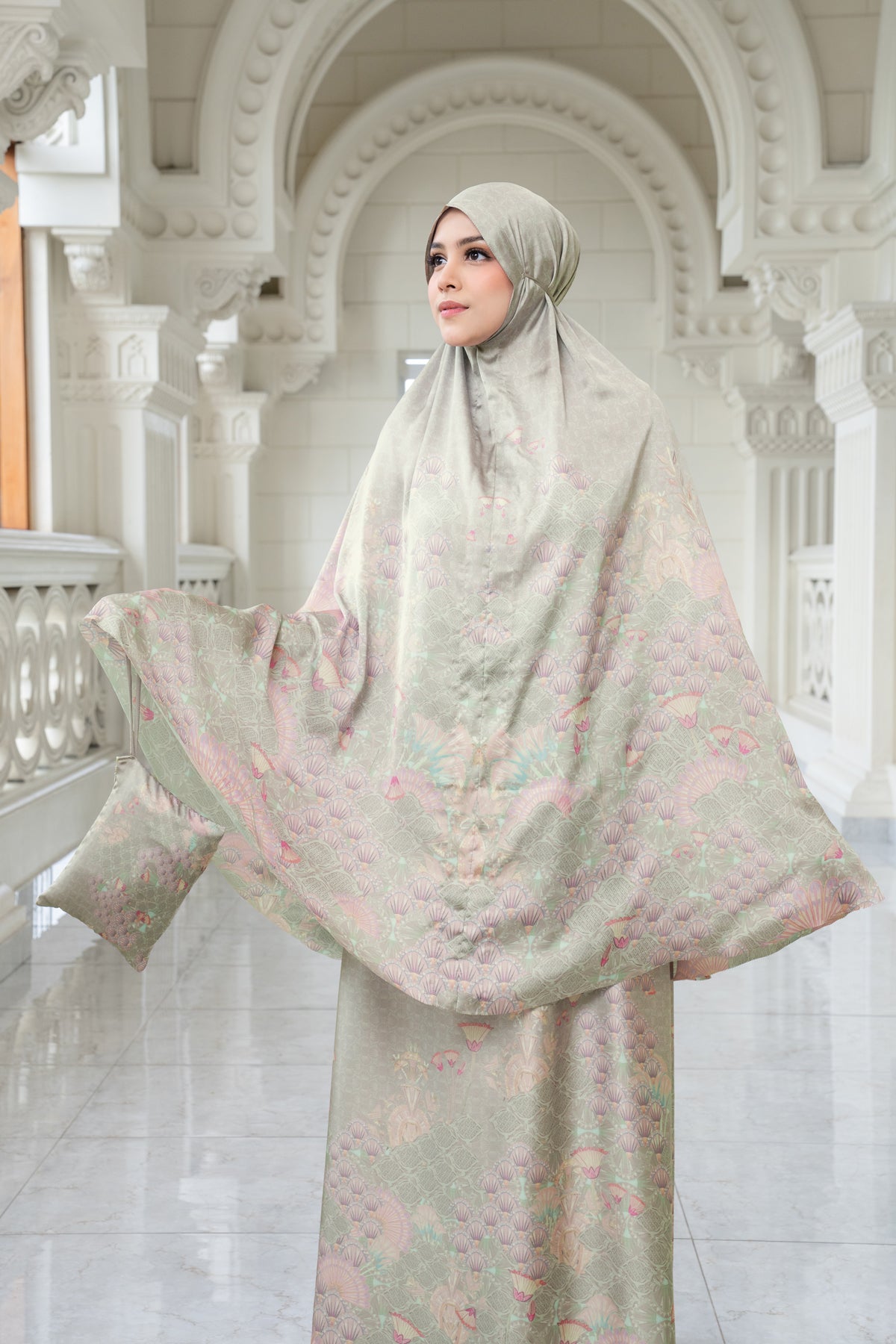 Egypt Prayer Robe - Reed