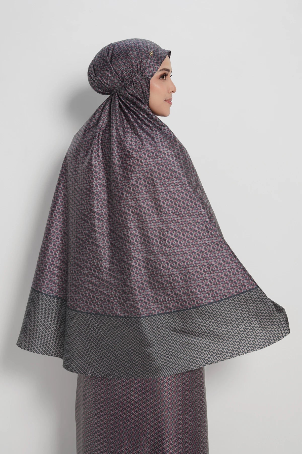 Axis Capsule Prayer Robe - Peacoat