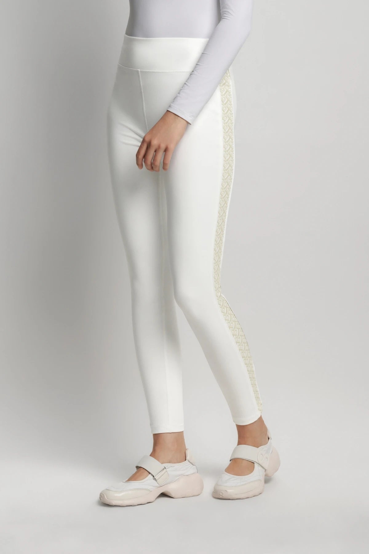 bimu legging in vanilla by buttonscarves front view