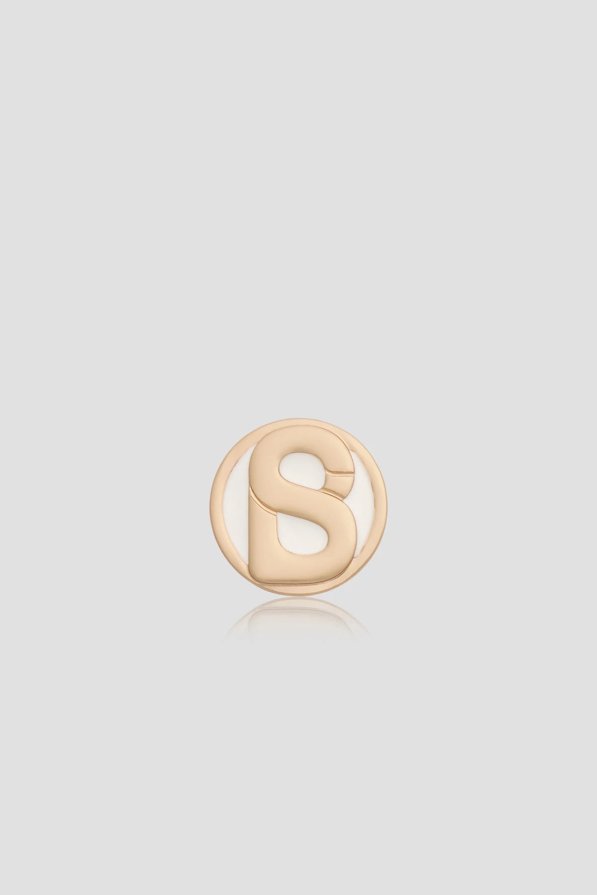 round pin brooch 03 in white gold by buttonscarves front view