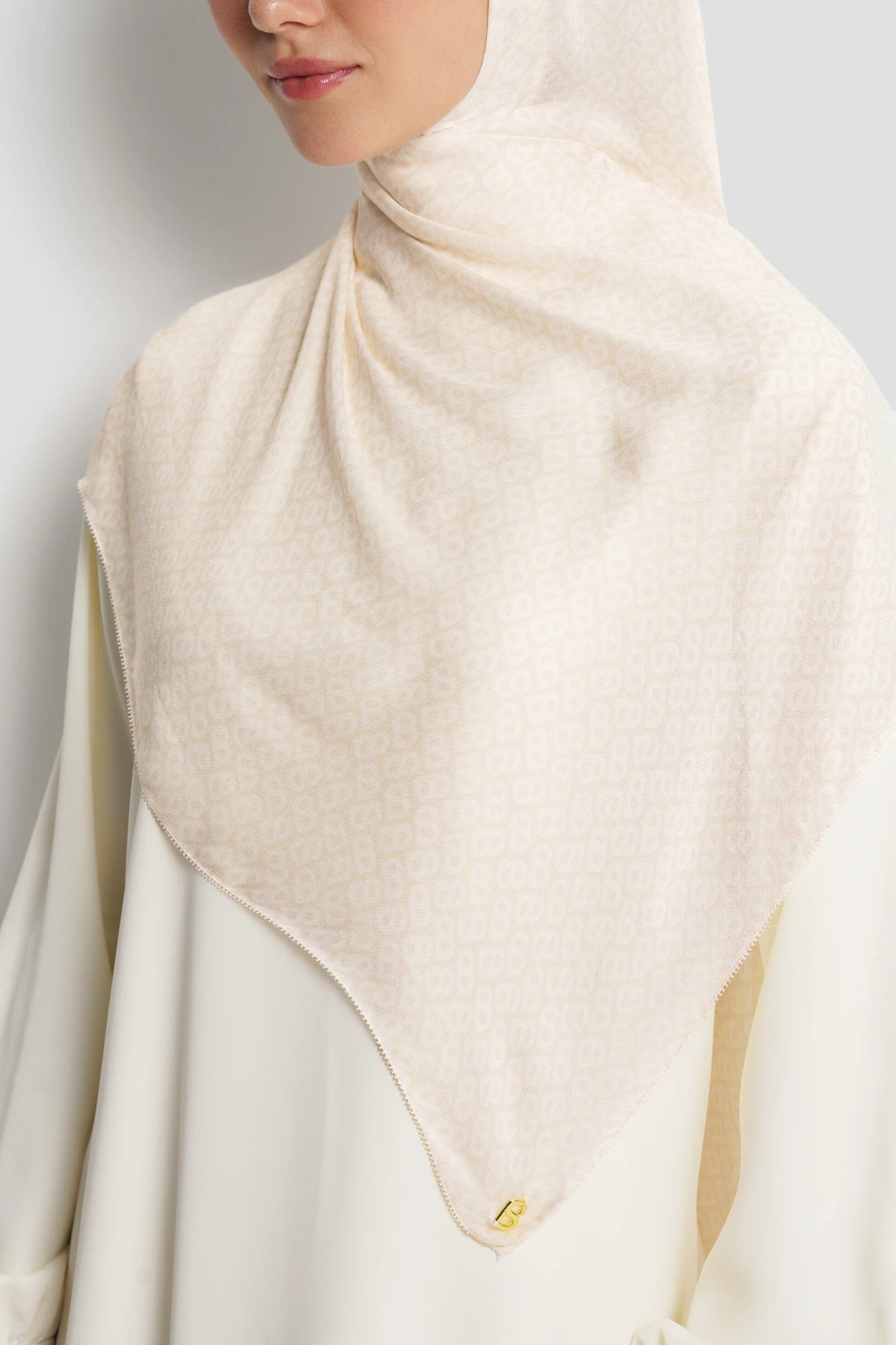 Tapis Viscose Shawl - Antique White