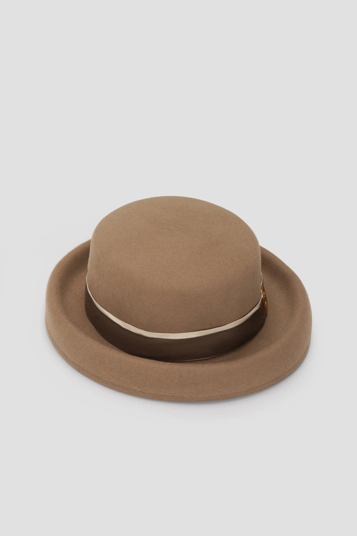 vera hat in mocha by buttonscarves back view