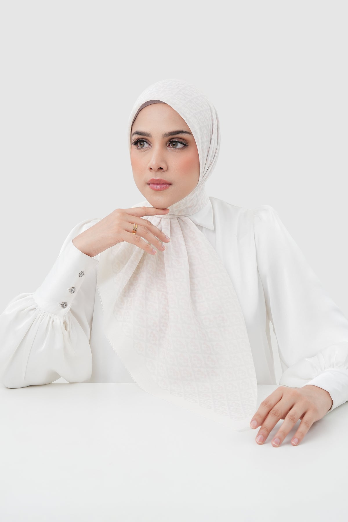 Prism Square - Vanilla