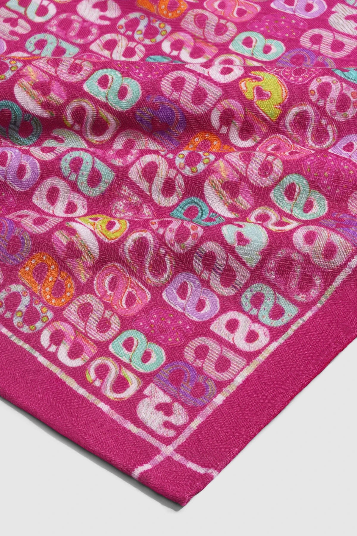 Nagita Wool Scarf - Fuchsia Rose
