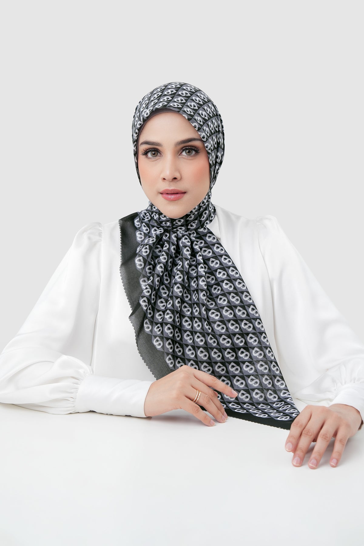 Prism Square - Cookies N Cream