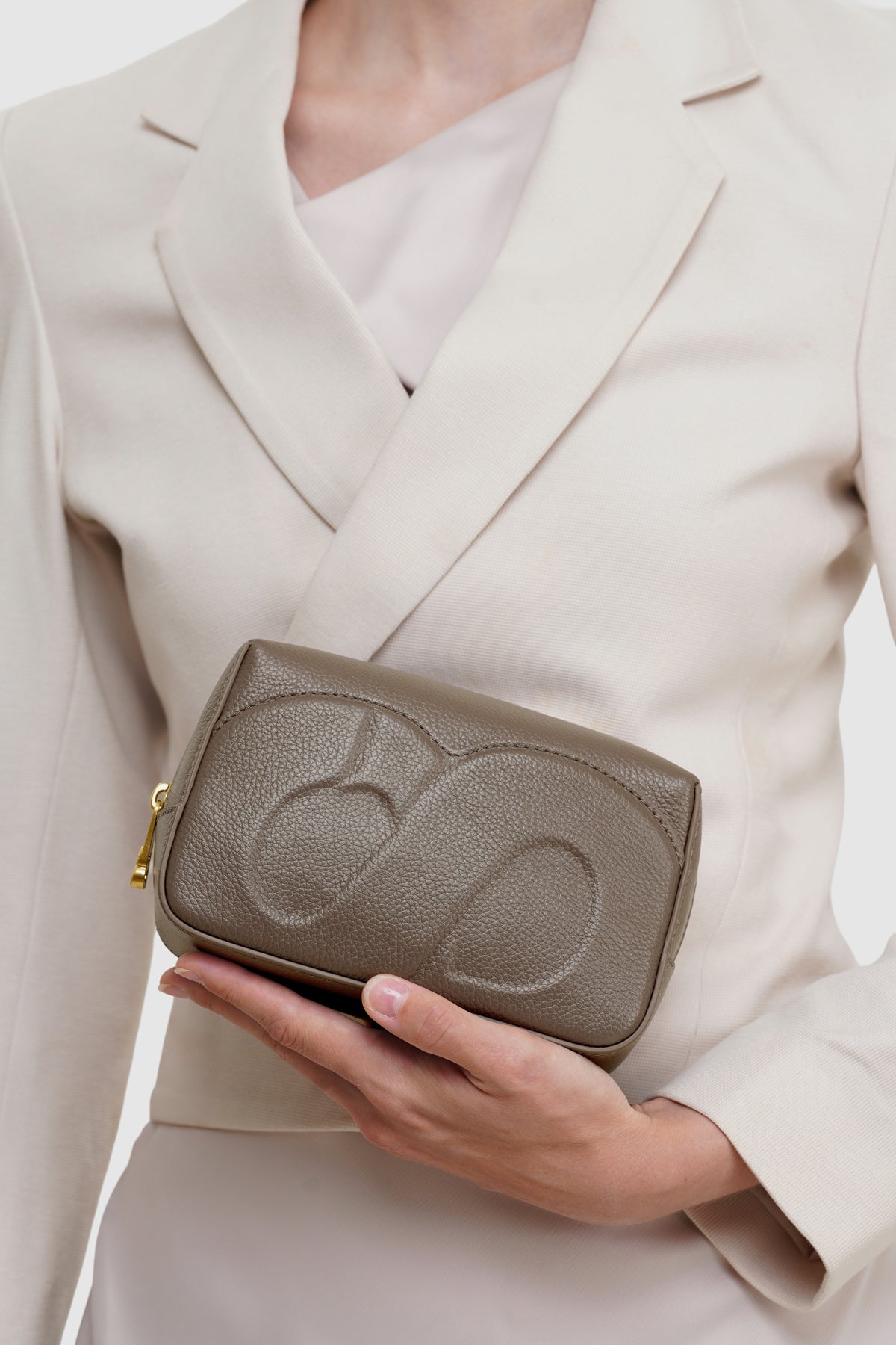 Kyla Pouch - Truffle