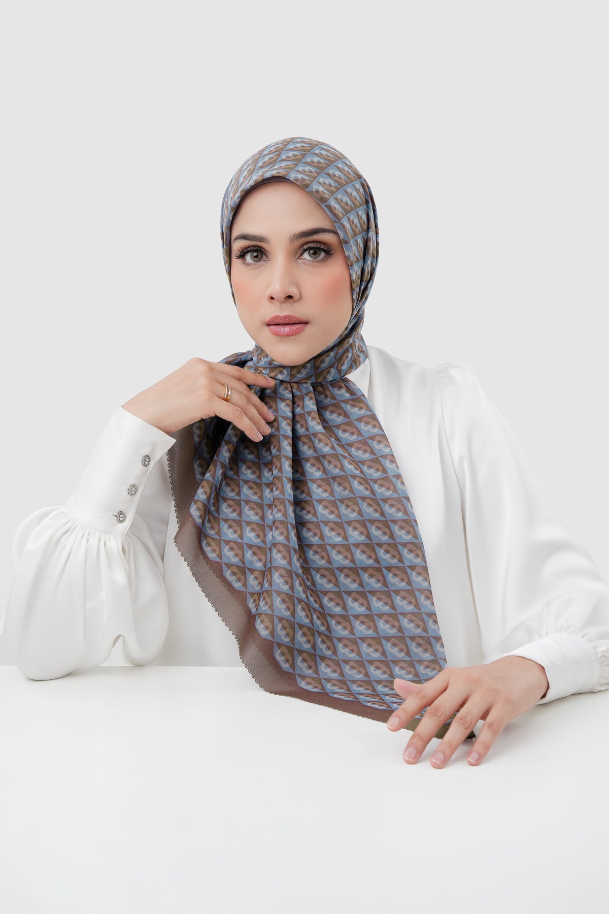 Prism Square - Fuzzy Wuzzy