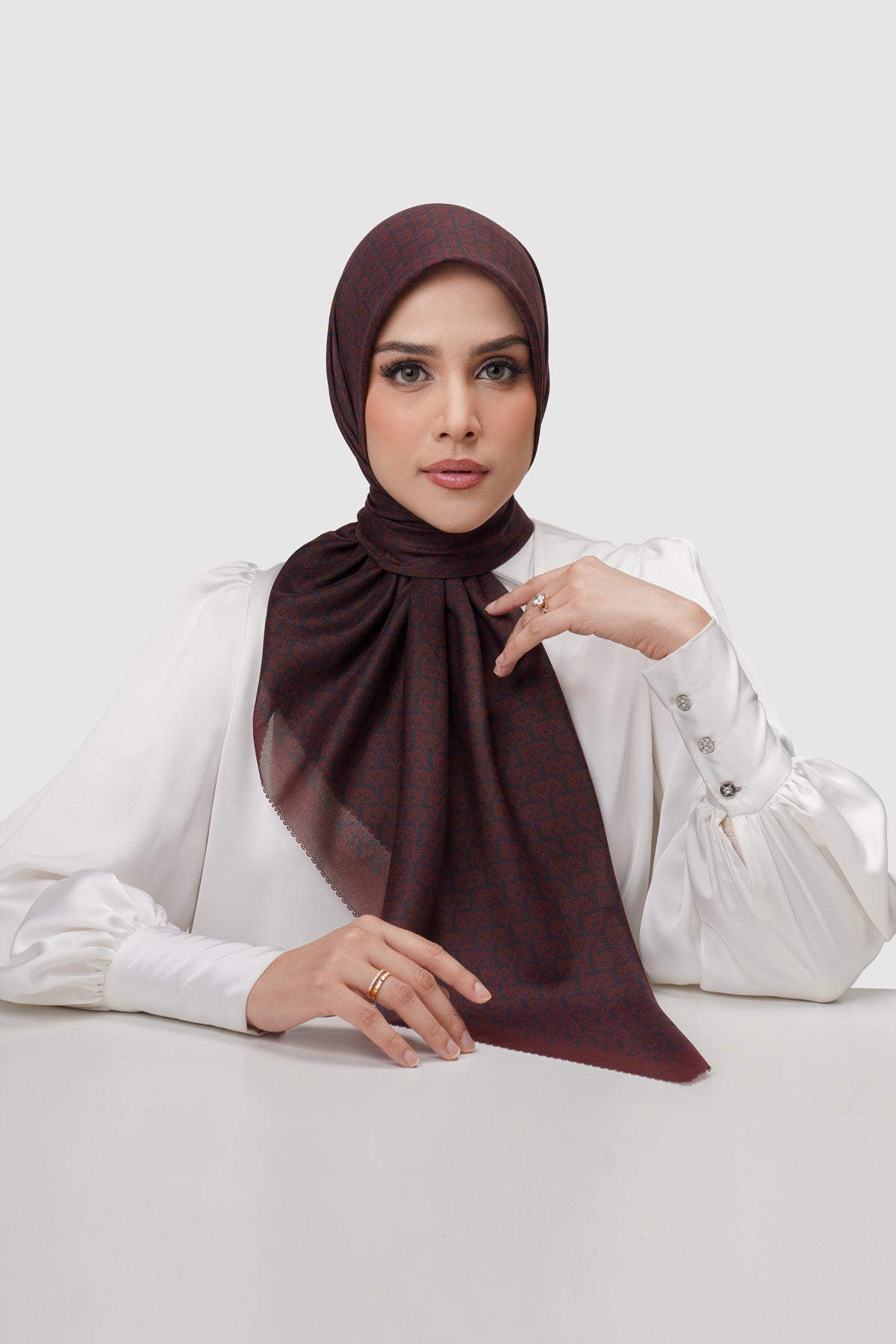 Bimu Twill Square - Pomegranate