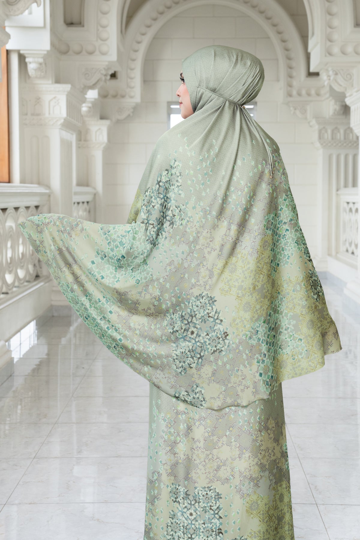 Prayer Robe Moroccan Prayer Robe - Dune – Buttonscarves