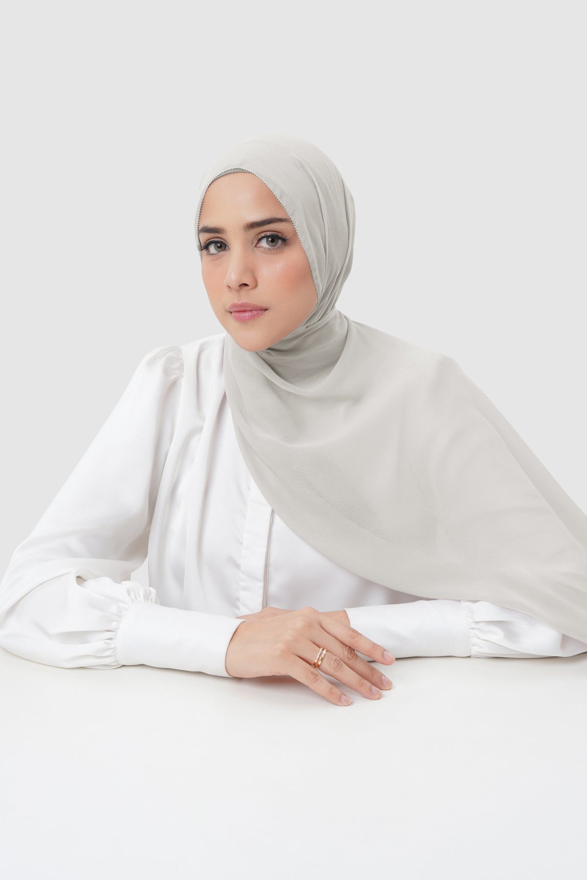 Everyday Twill Shawl - Silver Cloud