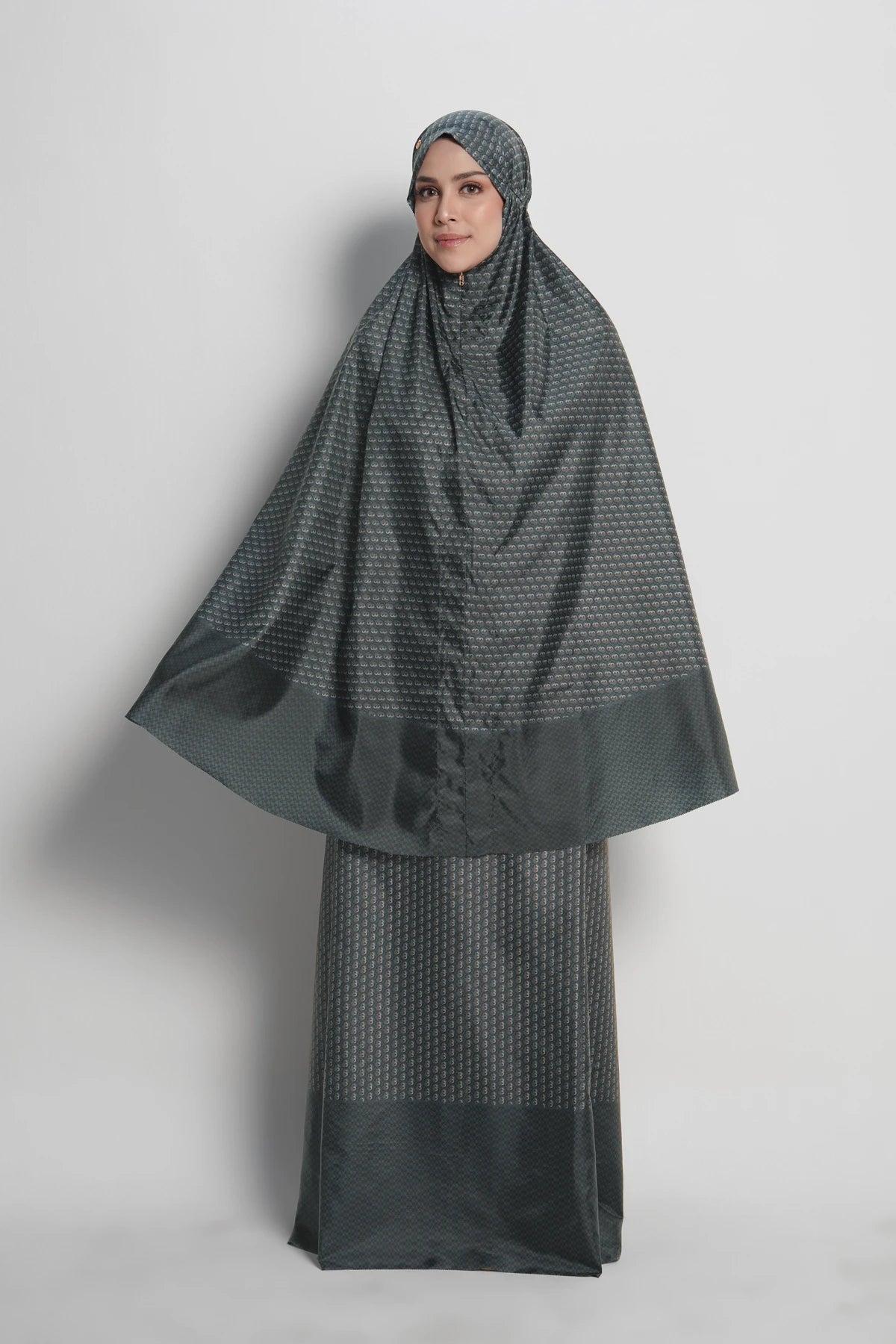 Axis Capsule Prayer Robe - Stratified Sea