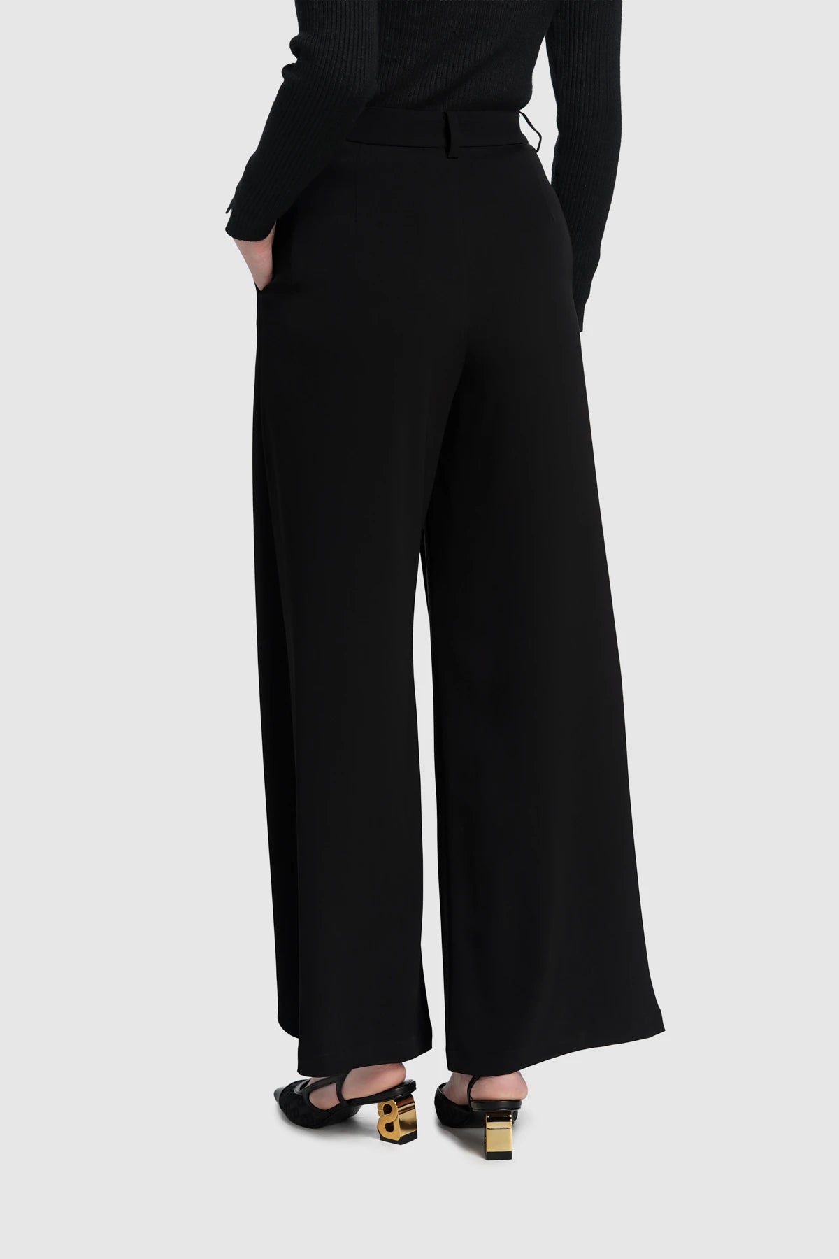 Signature Wide Pants - Black