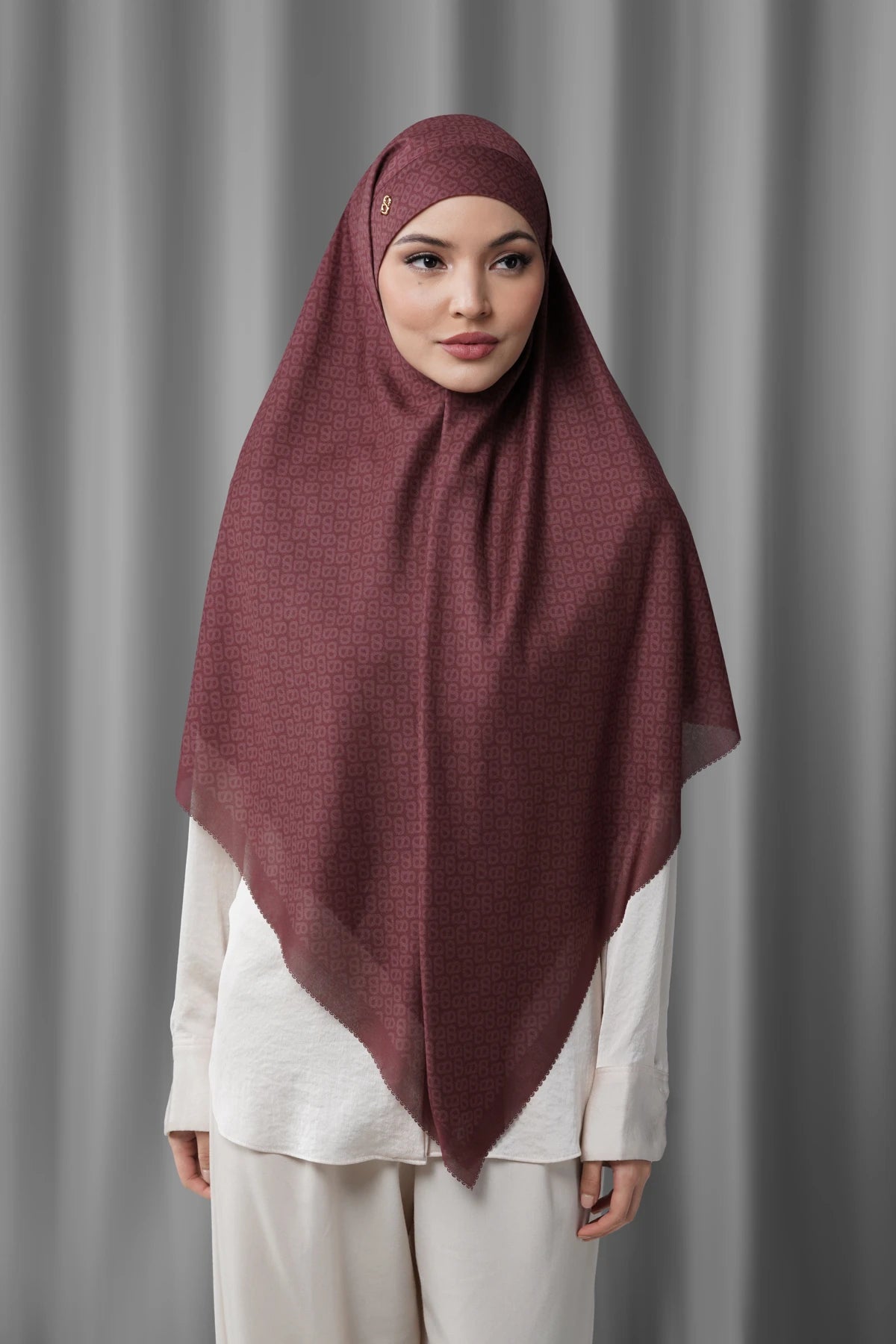 Tapis Tie Back Square - Red Dahlia