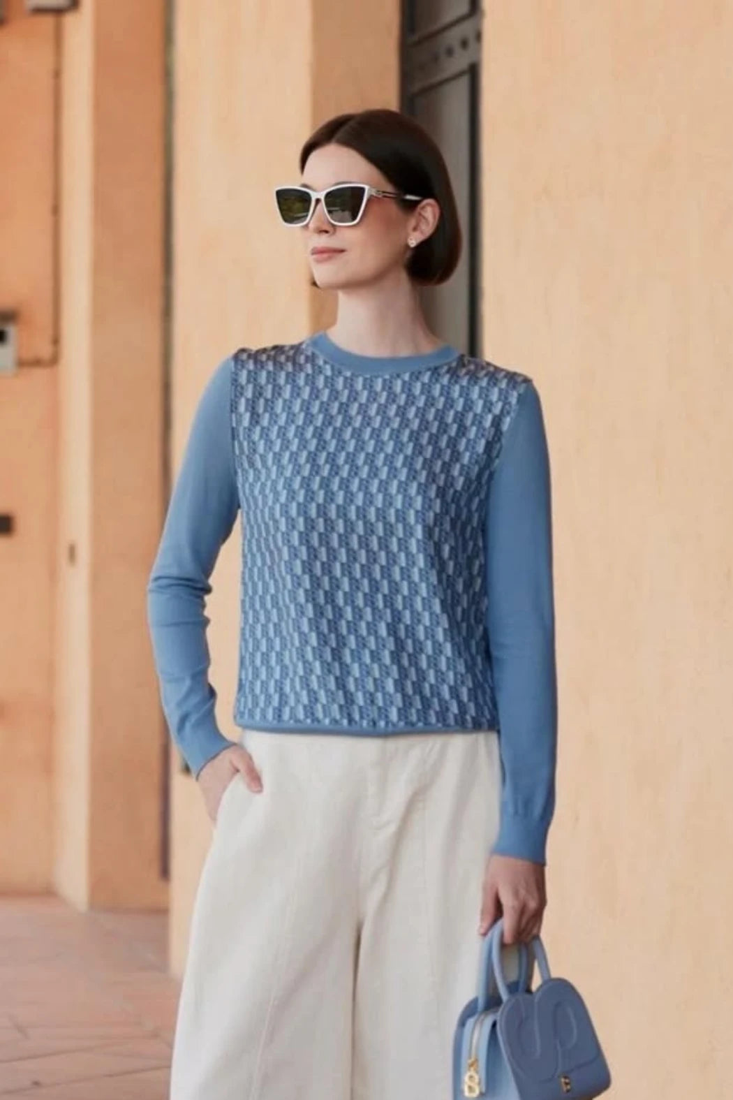 Leena Monogram Sweatshirt - Blue