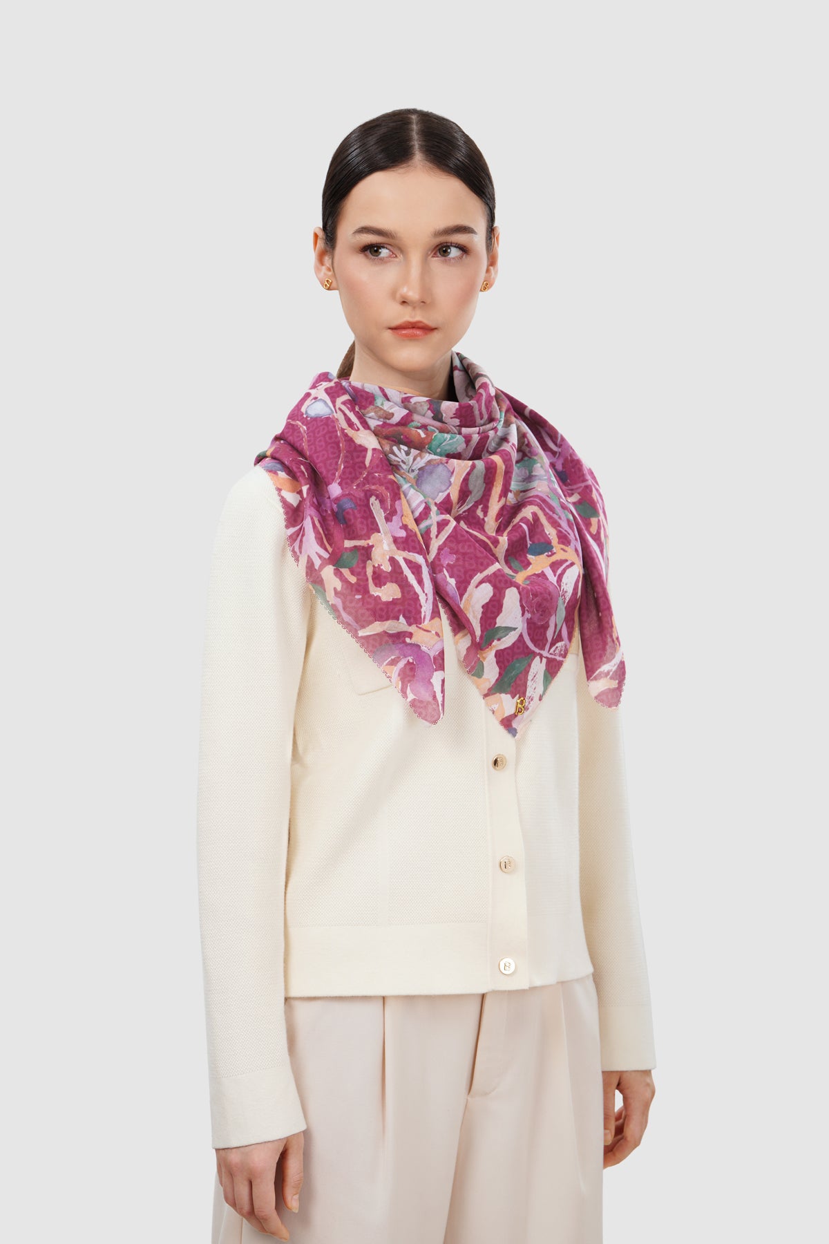 Velmora Square - Pigment