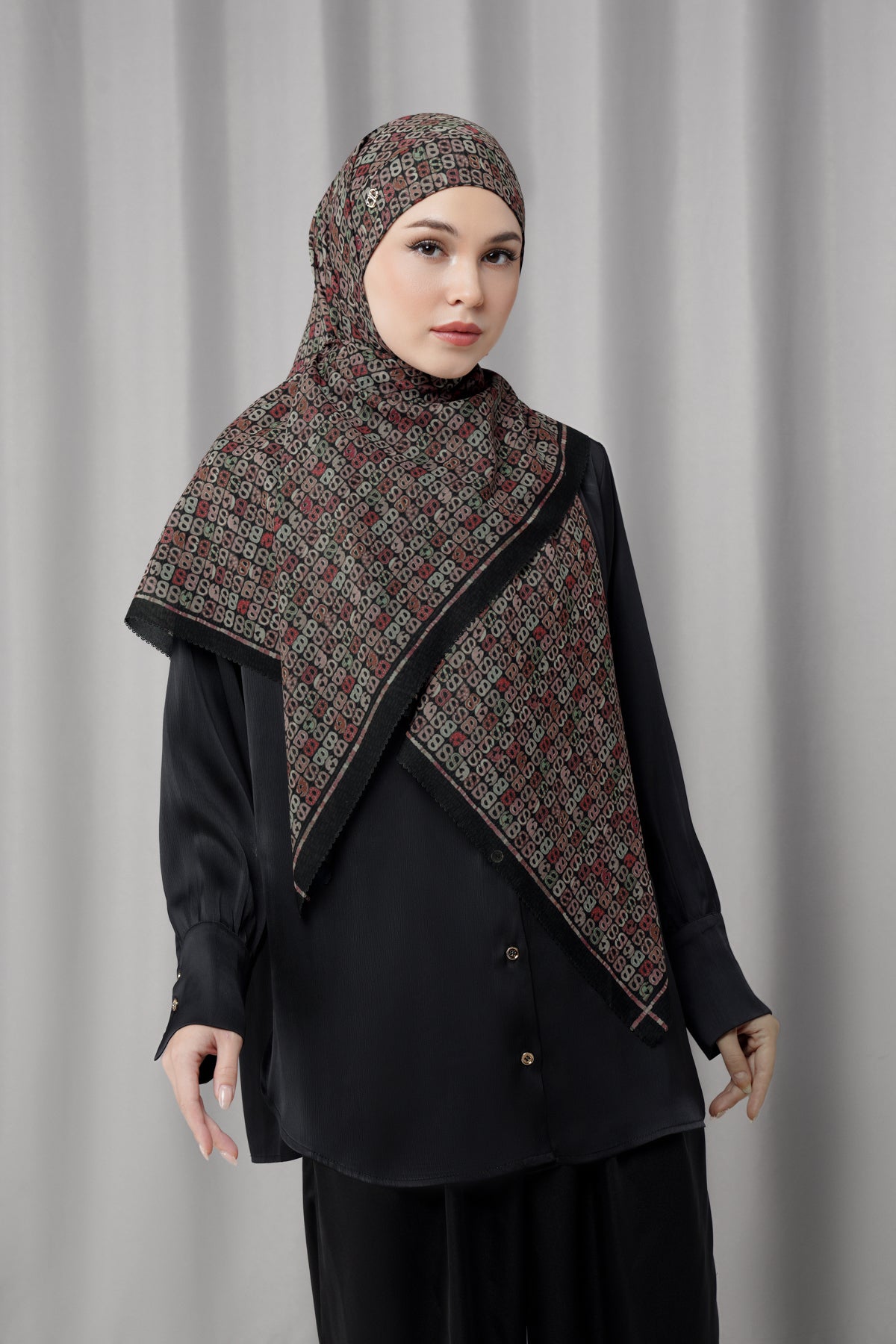 Nagita Tie Back Square - Noir