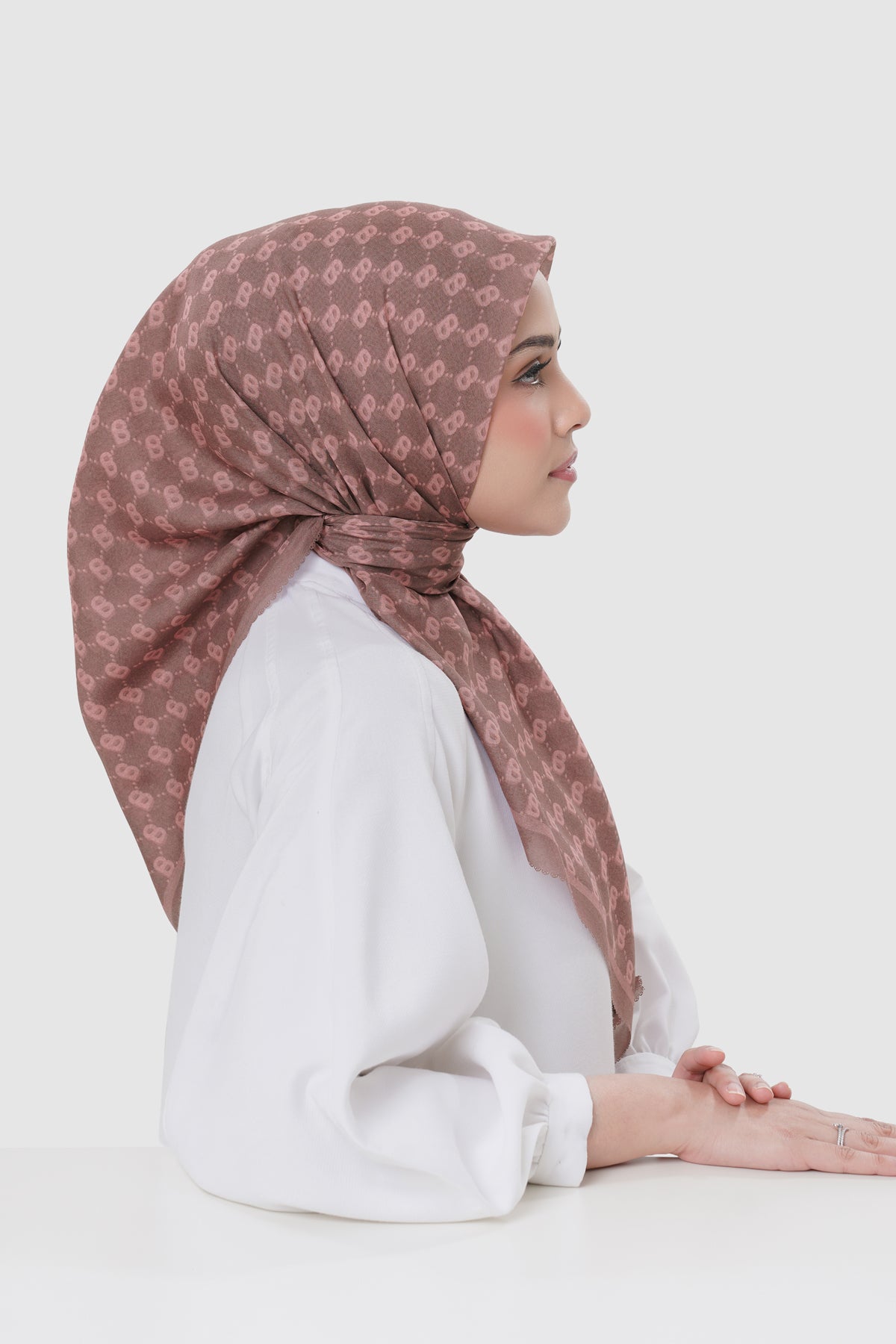 Beverly Square - Rosewood