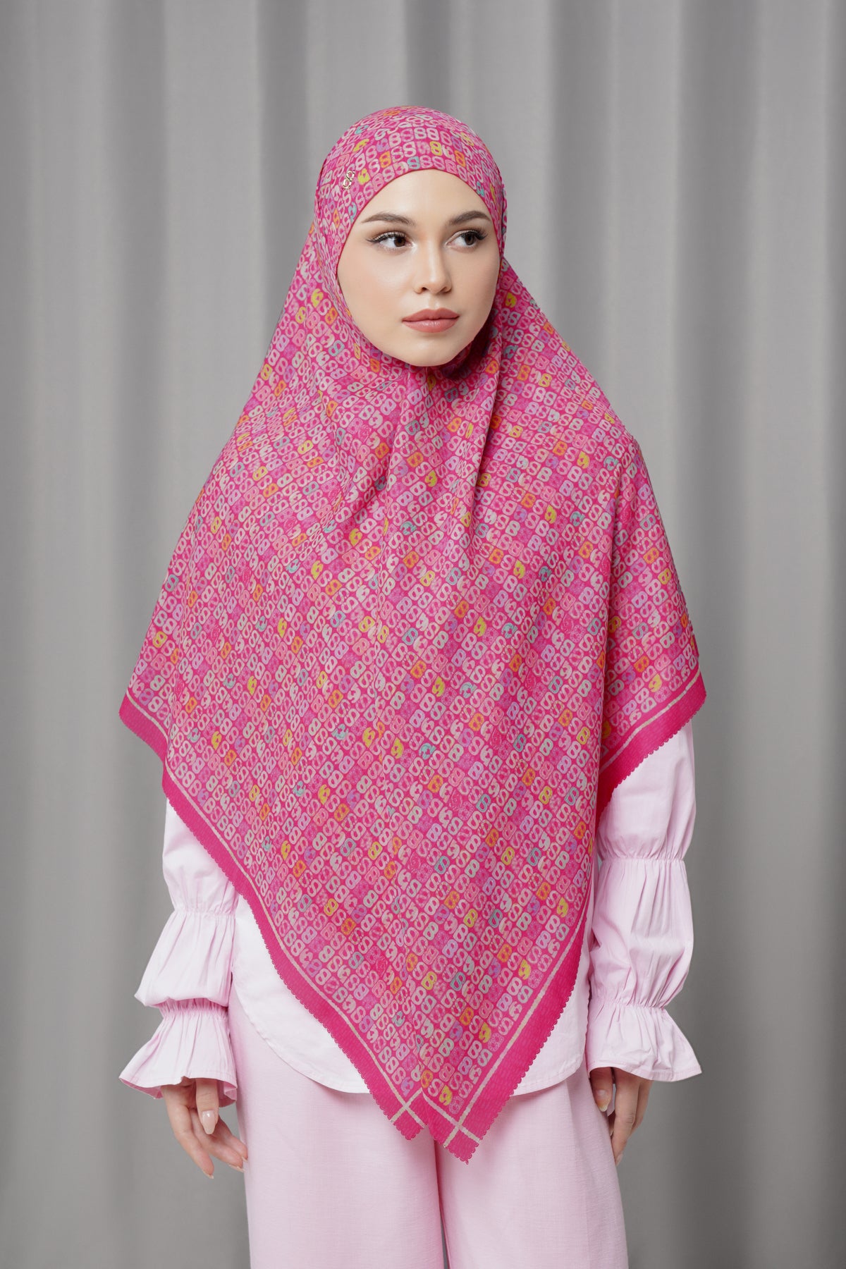 Nagita Tie Back Square - Fuchsia Rose